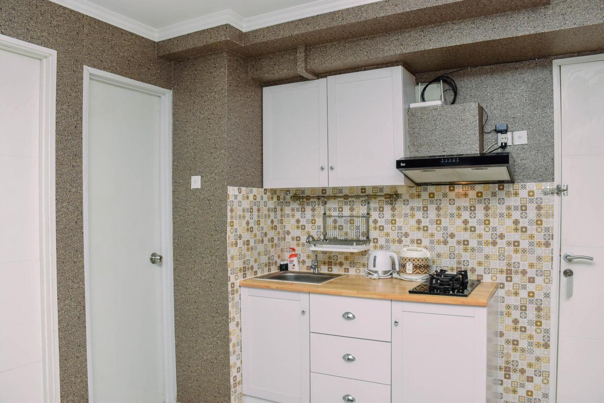 Spacious And Comfortable 2br At Bassura Near Mall By Travelio