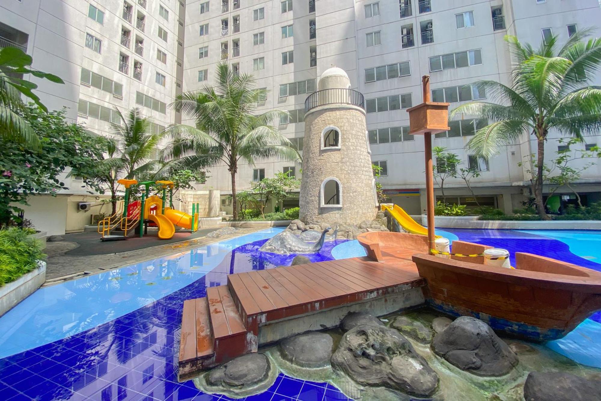 Pangsapuri Spacious And Comfortable 2br At Bassura Near Mall By Travelio Jakarta