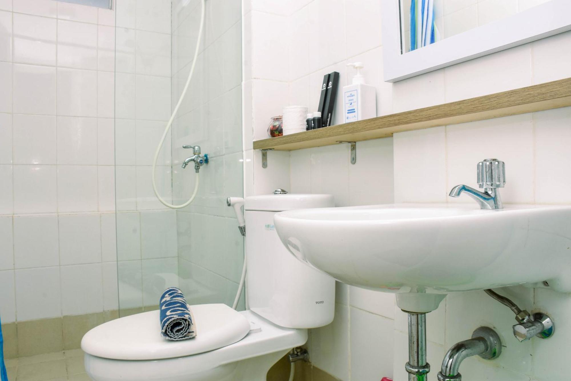 Spacious And Comfortable 2br At Bassura Near Mall By Travelio Pangsapuri